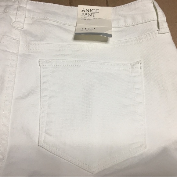 Style & Co Skinny Ankle Pant Crochet Detail Split Hem White Jeans 10P Petite 10 - Picture 7 of 16